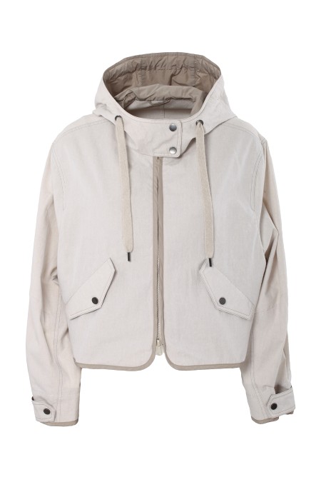 Shop BRUNELLO CUCINELLI  Short Coat: Brunello Cucinelli Outerwear in techno cotton canvas with hood and monili.
Zip and double slider closure.
Adjustable hood with drawstring.
Low pockets with flap and button.
Cuffs with snap buttons.
Nickel-free monili decoration.
Composition: 68% cotton, 32% polyester.
Made in Italy.. MH5622786-C786